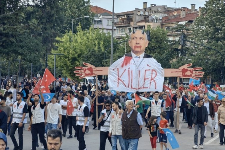 İneg&ouml;l'de Gazze i&ccedil;in y&uuml;r&uuml;y&uuml;ş d&uuml;zenlendi