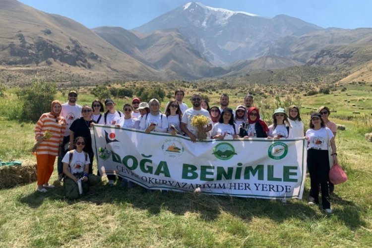 Iğdır &Uuml;niversitesi yarının b&uuml;y&uuml;klerine &ccedil;evre bilincini aşılıyor