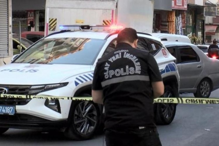 İstanbul'da iki kişi, bir kafeye silahlı saldırı d&uuml;zenledi