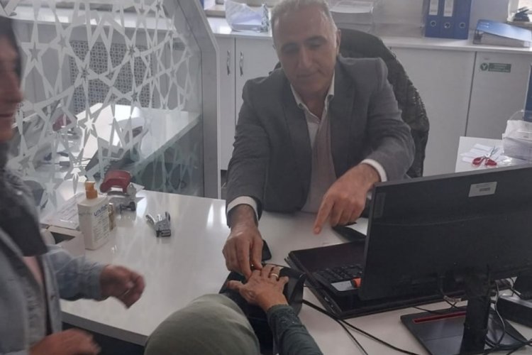 Bursa'da n&uuml;fus m&uuml;d&uuml;r&uuml;nden &ouml;rnek davranış!
