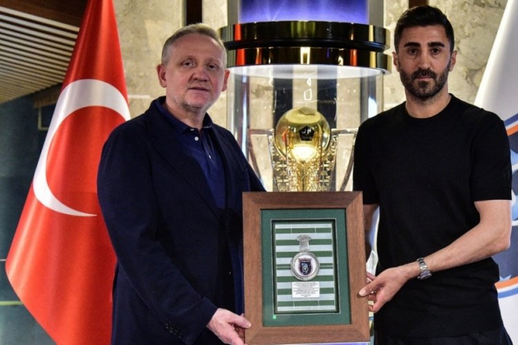 Başakşehir'de bir devir sona erdi! Mahmut Tekdemir 20 yıl sonra takımdan ayrıldı