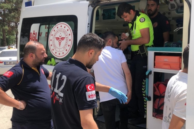 Adıyaman'da otomobil &ouml;ğrenciye &ccedil;arptı