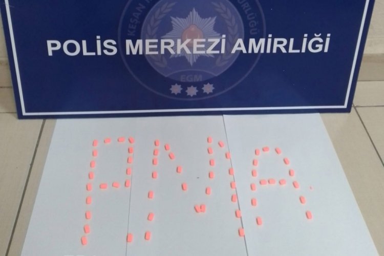 Edirne'de uyuşturucuyla yakalanan kişiler g&ouml;zaltına alındı