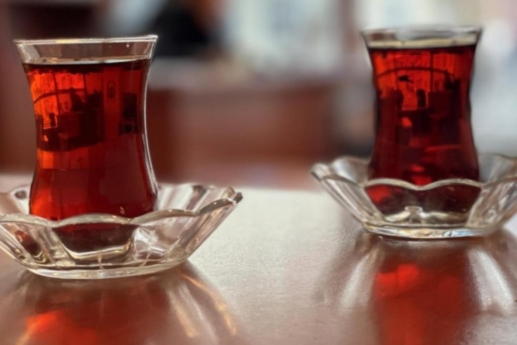 Karab&uuml;k'te okullarda ısıtıcı, &ccedil;ay makinesi yasaklanması kararına Bursa'dan tepki!