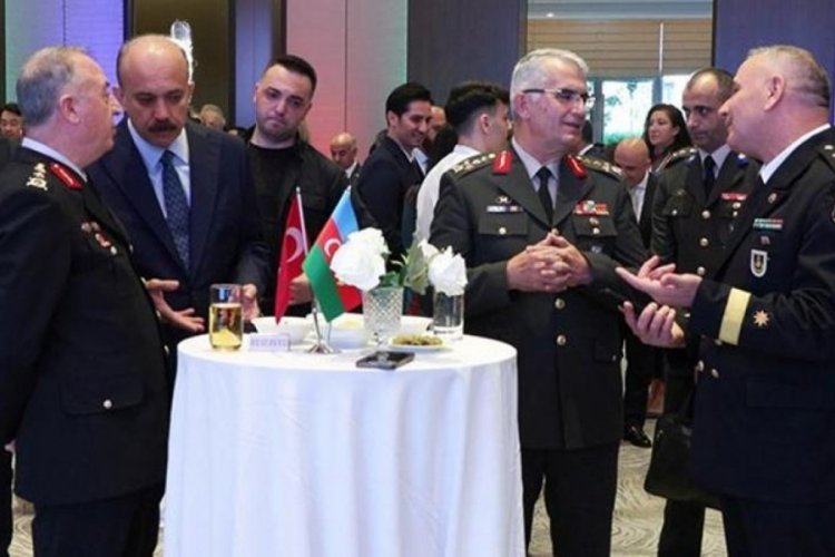 Azerbaycan'ın bağımsızlığı İstanbul'da kutlandı