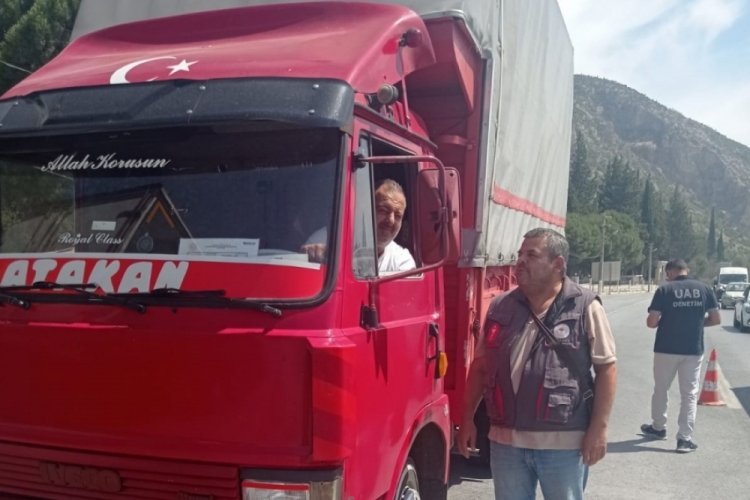 Aydın'da ekipler kurbanlıkların nakil işlemlerini titizlikle ger&ccedil;ekleştirdi