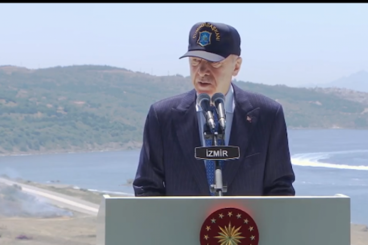 Erdoğan: S&ouml;z konusu toprak b&uuml;t&uuml;nl&uuml;ğ&uuml;m&uuml;z ve milletimizin g&uuml;venliği olunca kimseyi dinlemeyiz