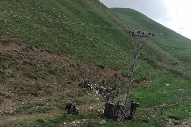 Van'da polis aracı kaza yaptı