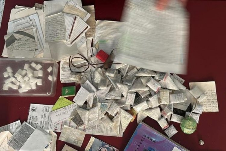 Akıllara durgunluk veren olay! A&ccedil;ılışa &ouml;zel b&uuml;y&uuml; bozma, muska yazma tarifesi