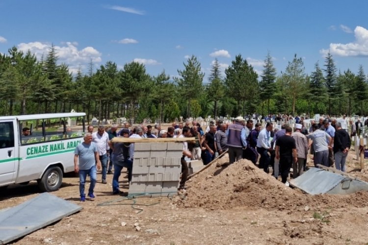 &Ccedil;orum'da hastane morgunda cesetler karıştı