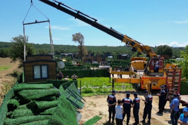 Edirne'de tedbir ama&ccedil;lı ka&ccedil;ak yapılar "tiny house"lar kaldırıldı