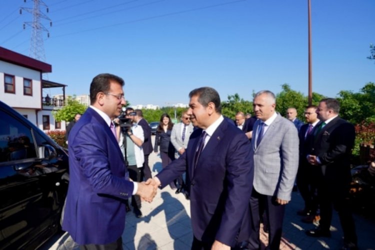 İmamoğlu'ndan Esenler Belediye Başkanı G&ouml;ksu'ya tebrik