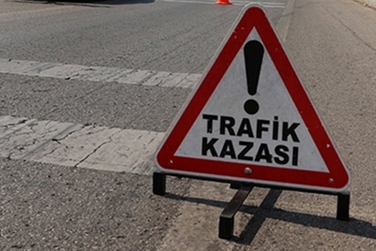 Yaya ge&ccedil;idinde otomobilin &ccedil;arptığı yaşlı adam hayatını kaybetti