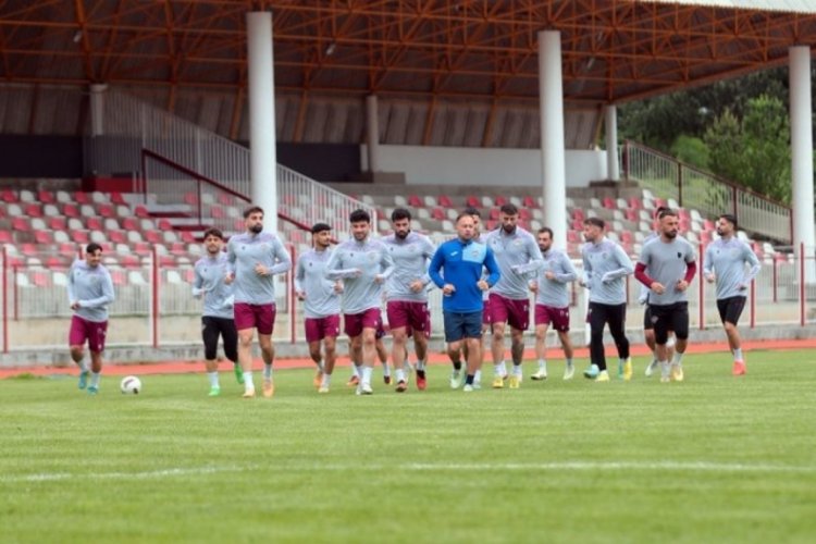 Trendyol 1. Lig'e y&uuml;kselecek son takım yarın belli olacak