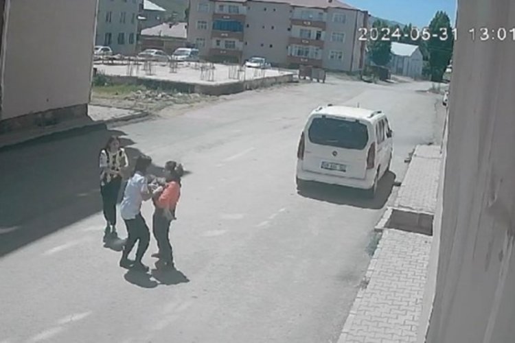 Muş'ta 7'nci kattan d&uuml;şen bebekten acı haber