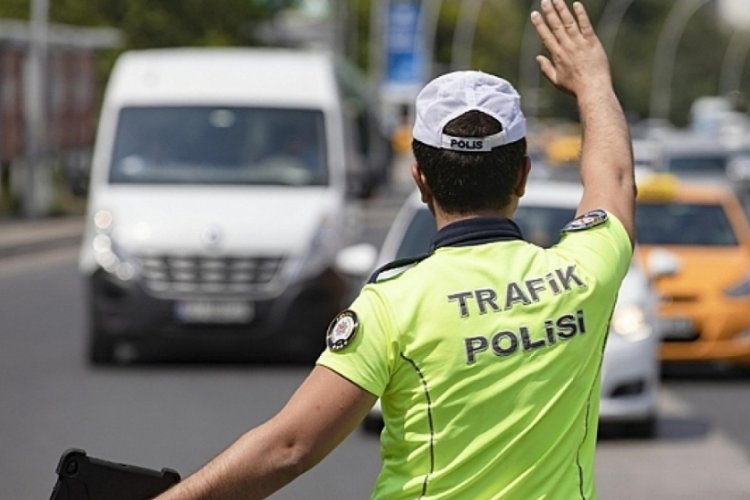 Bakan Yerlikaya: 23-30 Mayıs tarihlerinde 2 milyon 464 bin 169 ara&ccedil; denetlendi