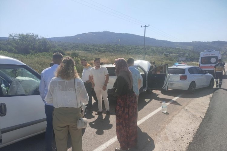 Erdek Karayolu'nda zincirleme kaza: 2 kişi yaralandı