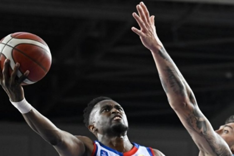 A.Efes, Basketbol S&uuml;per Ligi'nde ilk finalist olmaya hak kazandı