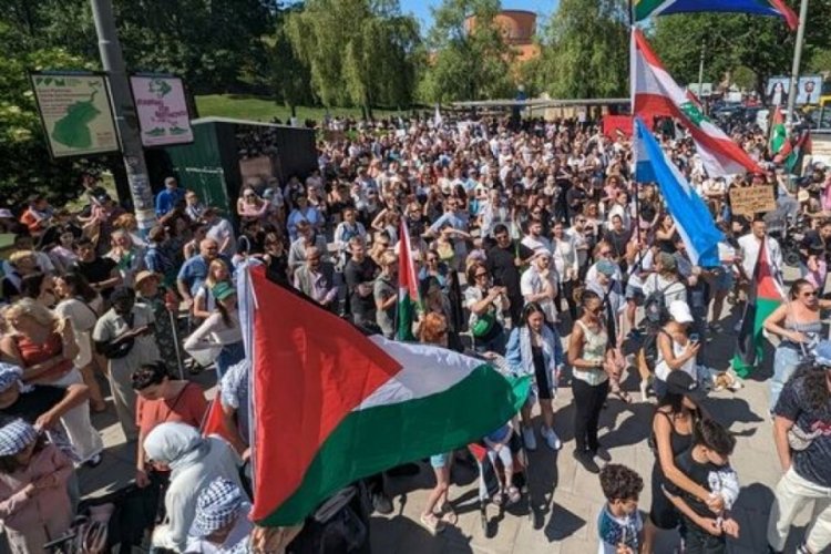 İsve&ccedil;'te Refah protestosu: "Soykırımı durdurun"