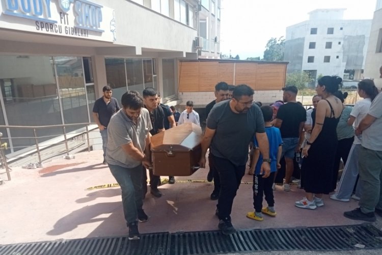 İzmir'de kaybolan gen&ccedil;, evinden 400 metre uzakta &ouml;l&uuml; bulundu