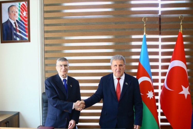 Nobel &ouml;d&uuml;ll&uuml; bilim insanı Aziz Sancar'a Azerbaycan'dan b&uuml;y&uuml;k onur