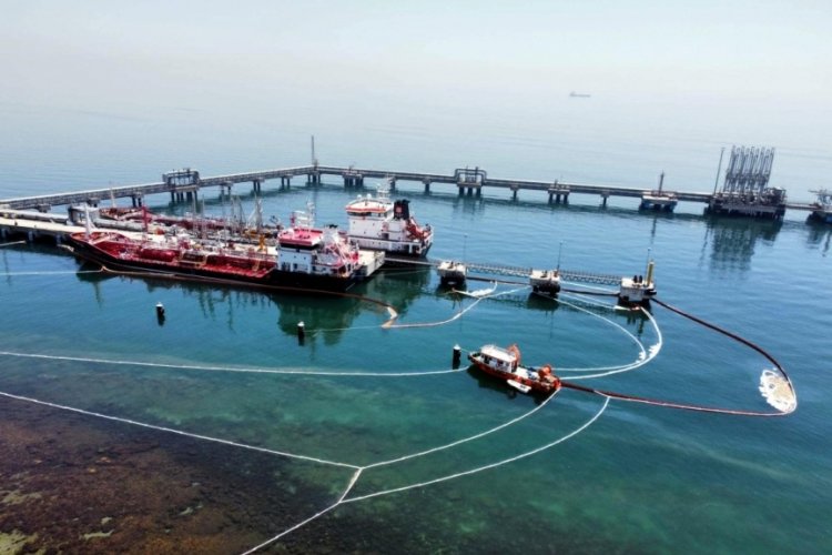 Tekirdağ'da denize 12 bin litre mazot sızdı