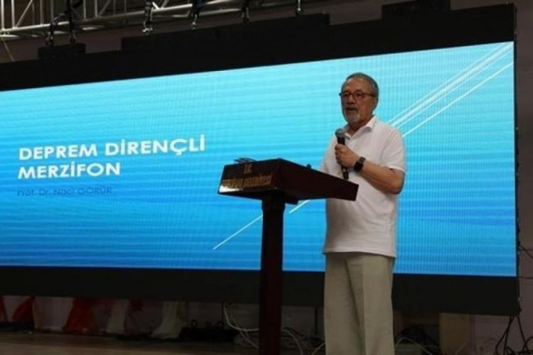 Naci G&ouml;r&uuml;r'den deprem molozları i&ccedil;in uyarı: Belediyeler şimdiden d&uuml;ş&uuml;nmeli