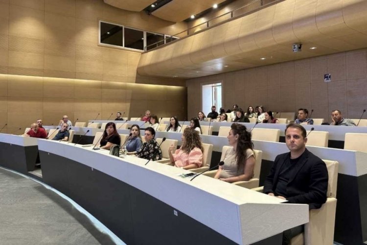 Nil&uuml;fer Belediyesi &ccedil;alışanlarına t&uuml;t&uuml;n &uuml;r&uuml;nlerinin zararları anlatıldı