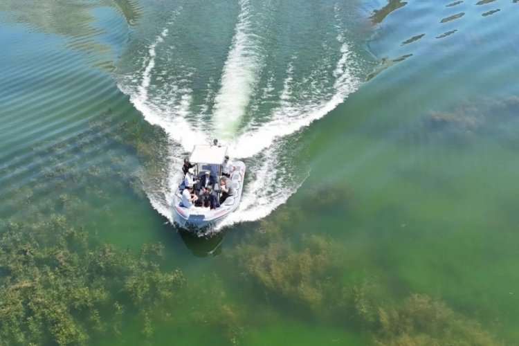 Denizli'de Kaymakam Akbulut, Işıklı G&ouml;l&uuml;ndeki tekne turlarını inceledi