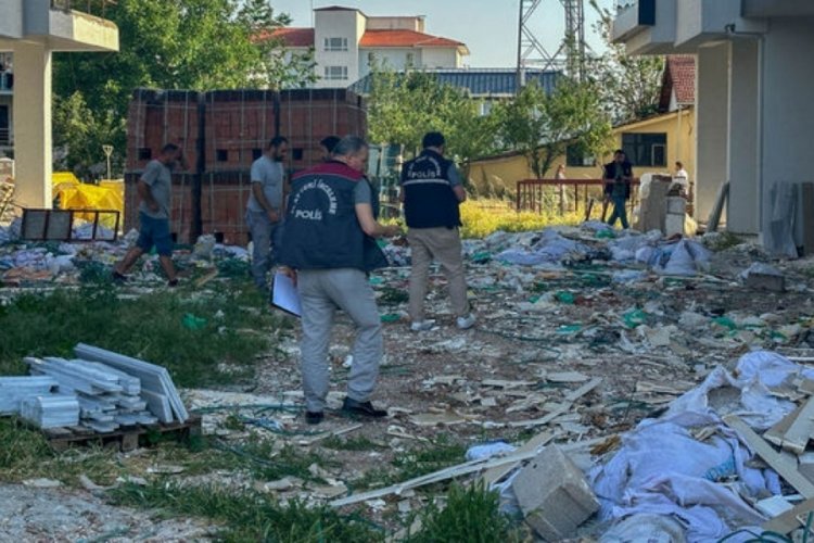 Uşak'ta iskeleden d&uuml;şen inşaat iş&ccedil;isi &ouml;ld&uuml;