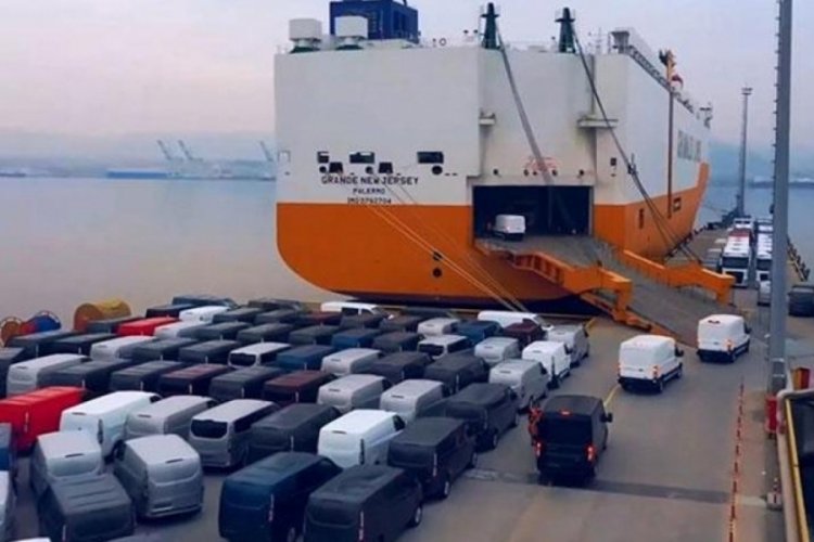 Binek otomobil ihracatı y&uuml;zde 104 y&uuml;kseldi
