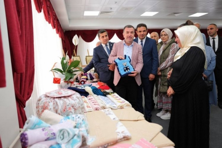 Bayburt'ta kadınlar sergi heyecanı yaşadı