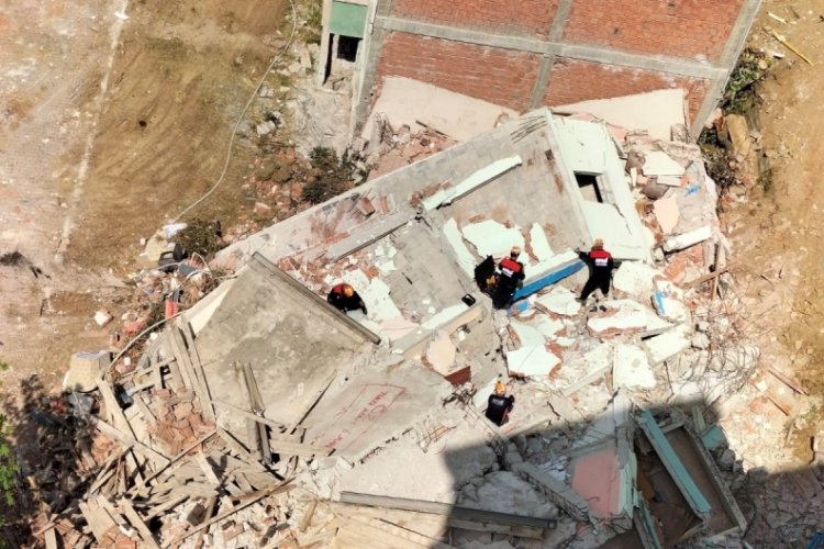 Bursa'da b&uuml;y&uuml;k deprem tatbikatı başladı