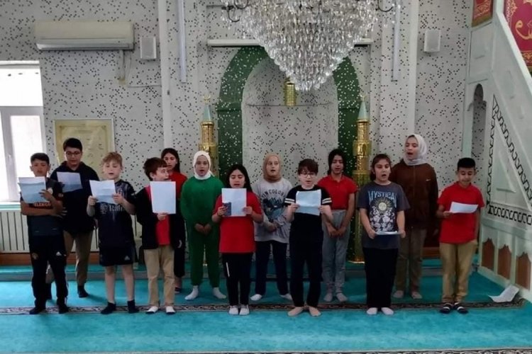 Okullarda mezuniyet t&ouml;renleri kısıtlandı! &Ouml;ğretmenler yerini imamlara bıraktı