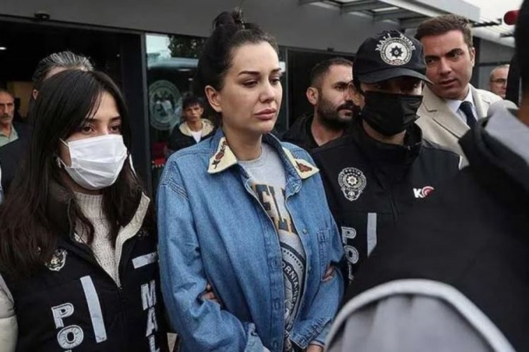 "Dilan Polat 2 aydır dışarıda" iddiasına a&ccedil;ıklama geldi!