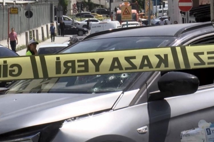 İstanbul'da bir &ouml;ğretmenin aracına silahlı saldırı d&uuml;zenlendi! &Ouml;ğretmen hayatını kaybetti