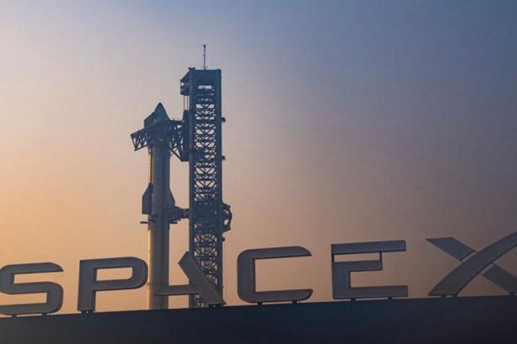 Starship yery&uuml;z&uuml;ne yumuşak iniş yaptı