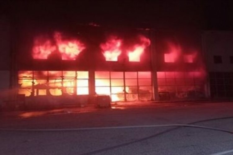 Antalya'da tarım kimyasalları fabrikasında yangın