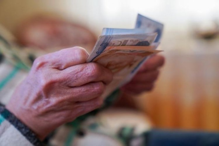 Emeklinin g&ouml;z&uuml; bayram ikramiyesinde! 17 bin lira s&uuml;rprizi gelir mi?