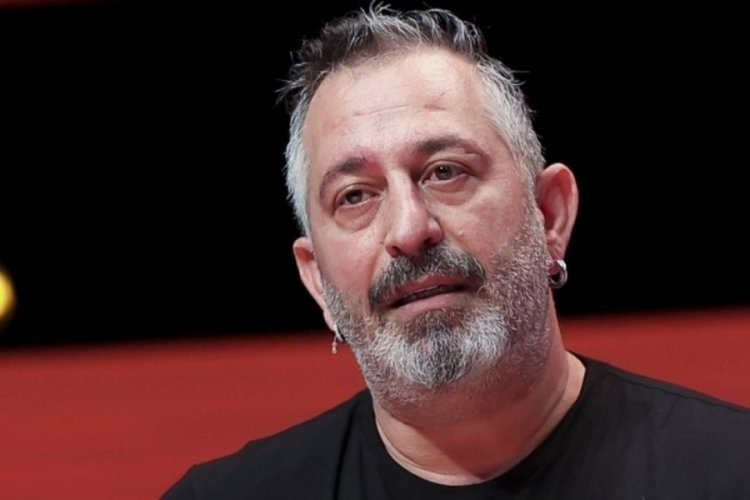 Cem Yılmaz'dan g&ouml;sterisinde hayranlarını &uuml;zecek a&ccedil;ıklama!