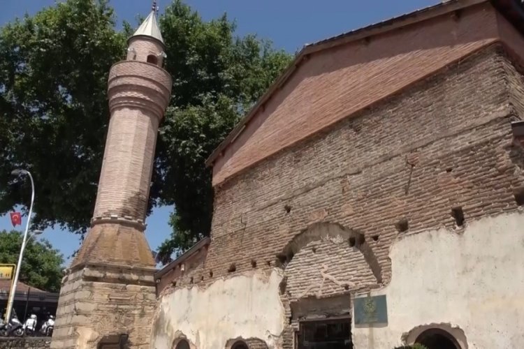 Bursa'da 4 imparatorun ta&ccedil; giydiği yerin mozaikleri ilgi g&ouml;r&uuml;yor
