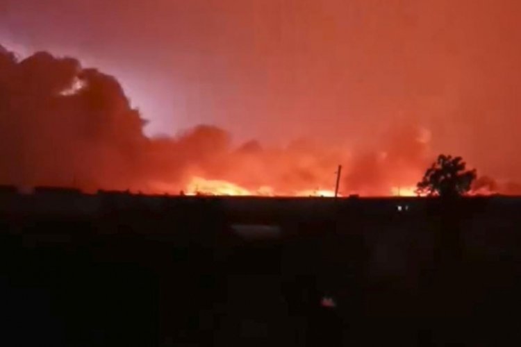 Şanlıurfa'da b&uuml;y&uuml;k yangın!