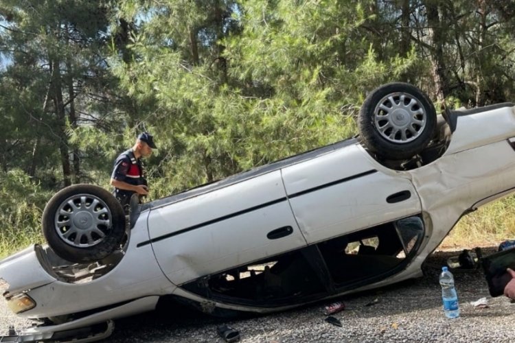 Mersin'de takla atan ara&ccedil;ta 1 &ouml;l&uuml; 2 yaralı