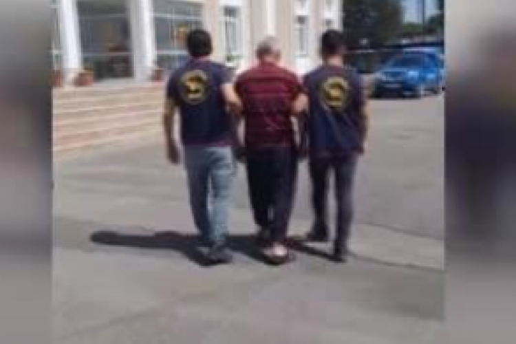 Adana'da hapis cezası olan firari h&uuml;k&uuml;ml&uuml; operasyonla yakalandı