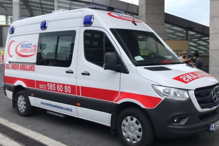 Aydın'da metrelerce s&uuml;r&uuml;klenen ambulansın g&ouml;r&uuml;nt&uuml;leri &ccedil;ıktı
