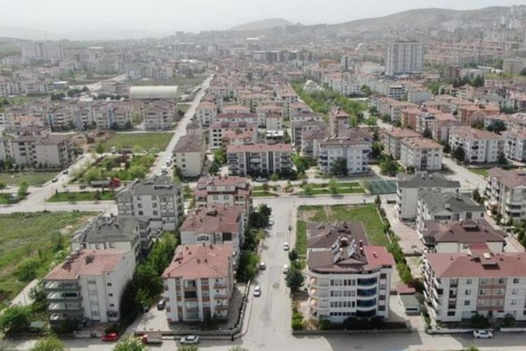 Emlak uzmanı a&ccedil;ıkladı... Kira fiyatları d&uuml;ş&uuml;yor mu?
