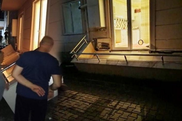 Kocaeli'de evin balkonu &ccedil;&ouml;kt&uuml;!