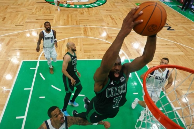 Boston Celtics Dallas'a karşı kazanarak 2-0'ı buldu