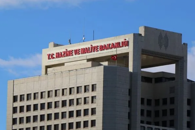 Hazine, 11,1 milyar lira bor&ccedil;landı