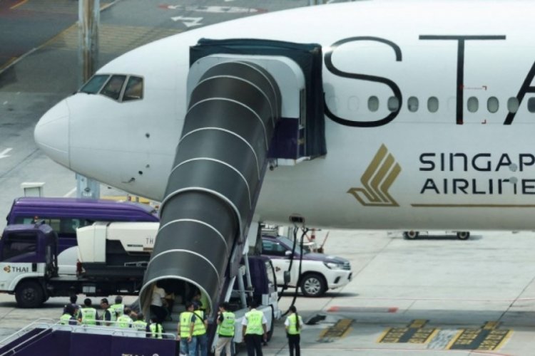 Singapur Havayolları, yaralanan yolculara tazminat &ouml;deyecek